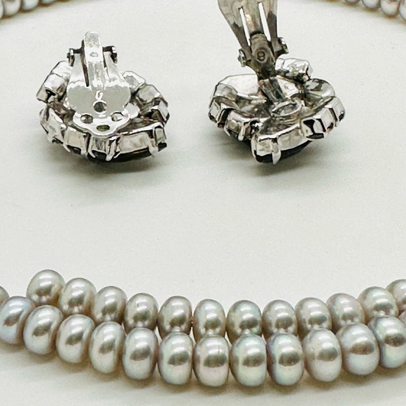 🔥Vintage Pearl Choker Necklace & Rhinestone Clip Earrings - Picture 9 of 16